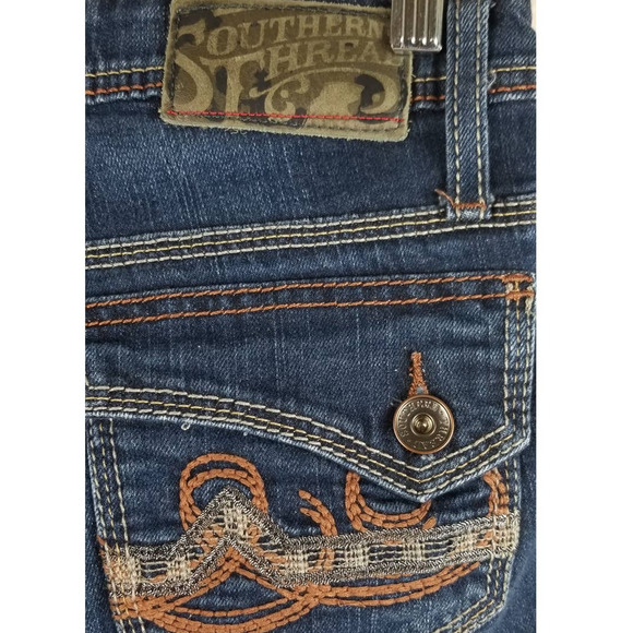 Southern Thread The Avory Denim Pocket Embroidered Shorts 27 - Picture 3 of 5